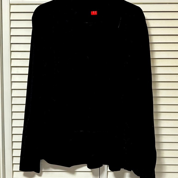 Elle Jackets & Blazers - Elle soft light weight jacket w ruffles.Large
Excellent condition